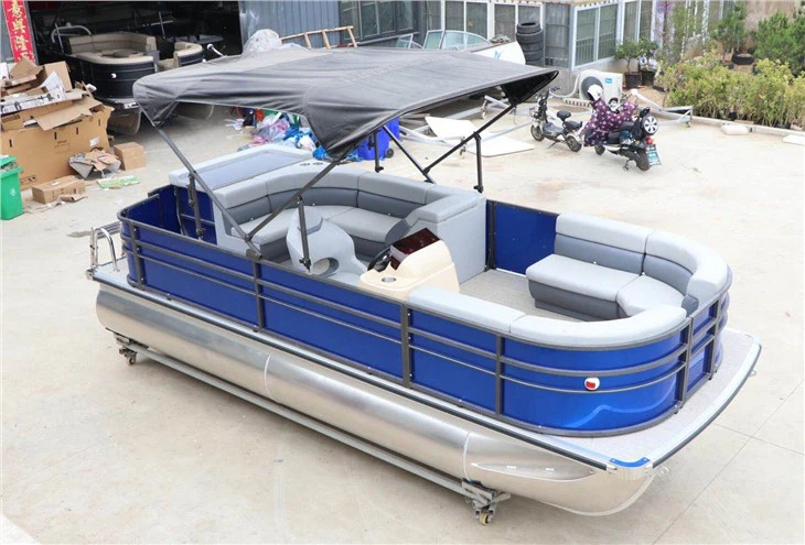 Sou entènèt jwèt Luxury Pontoon Boat